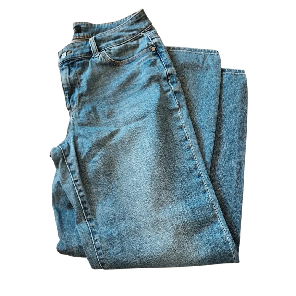 Talbots Jeans Womens Sz 8 Long Boyfriend Flawless Five Pocket light Wash Stretch
